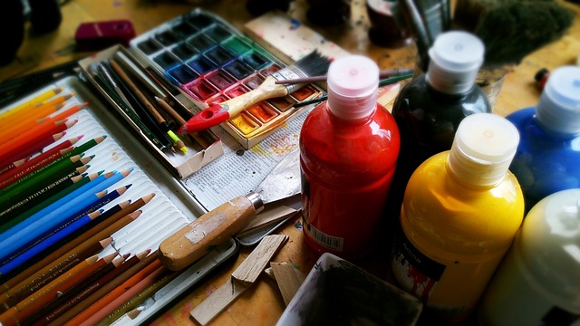 Liberty State Strokes: Painting Philly Proud with Groovy Hues